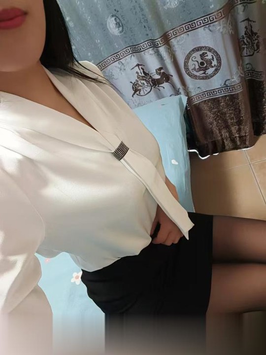 河南-郑州身材一流的晓明老师-1.jpg
