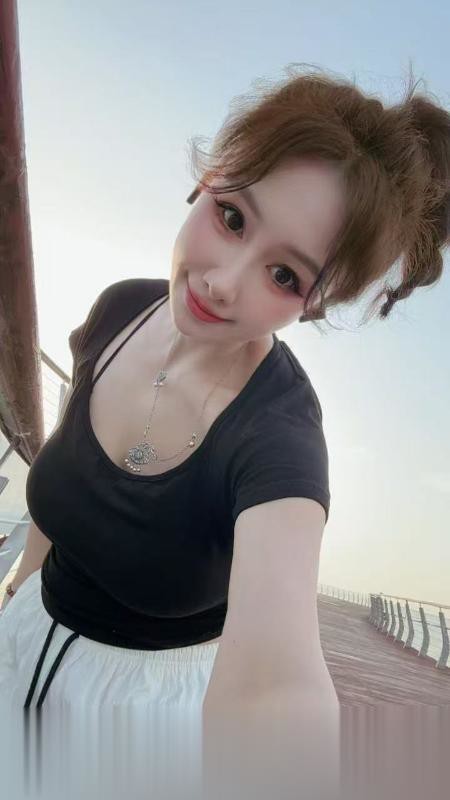 江苏-苏州肤白胸大骚妇-1.jpg